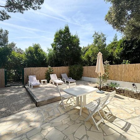 Appartement 1Ch Avec Terrasse Et Jardinet A 400M De La Plage Cavalaire-sur-Mer Exterior foto